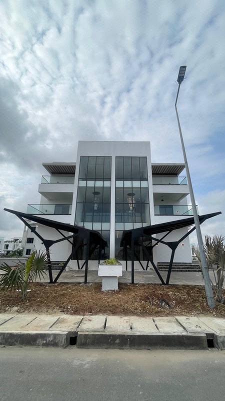 SHARP, LUXURY STYLED, 5BDR  SEMI DETACHED DUPLEX  + ELEVATOR + CINEMA + BQ + POOL IN A  SECURE,  FLOOD FREE, AND TOP NOTCH ESTATE AT IKATE - LEKKI - L photo 3