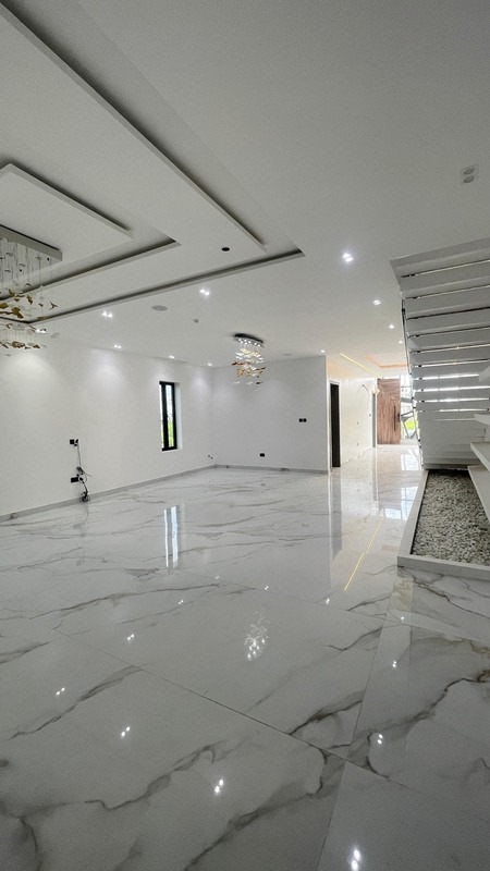 SHARP, LUXURY STYLED, 5BDR  SEMI DETACHED DUPLEX  + ELEVATOR + CINEMA + BQ + POOL IN A  SECURE,  FLOOD FREE, AND TOP NOTCH ESTATE AT IKATE - LEKKI - L photo 5