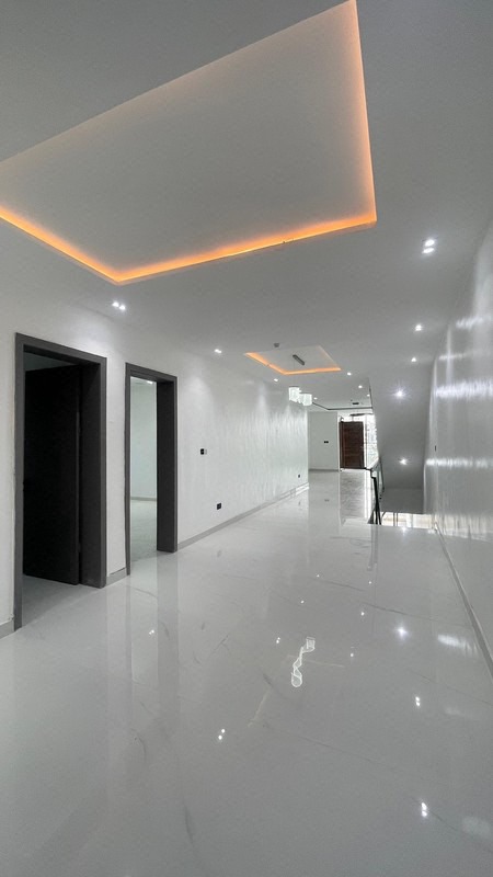 SHARP, LUXURY STYLED, 5BDR  SEMI DETACHED DUPLEX  + ELEVATOR + CINEMA + BQ + POOL IN A  SECURE,  FLOOD FREE, AND TOP NOTCH ESTATE AT IKATE - LEKKI - L photo 8
