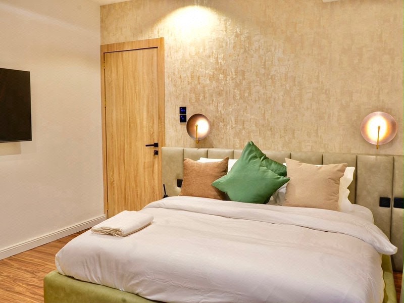 Lovely 2 bed photo 3