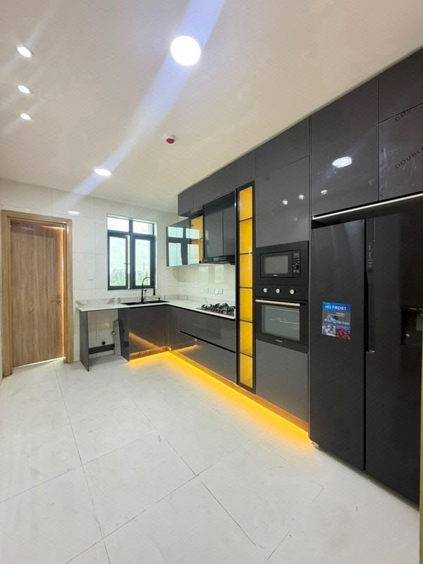 Spacious 2 Bedroom Apartment in Ikate photo 4