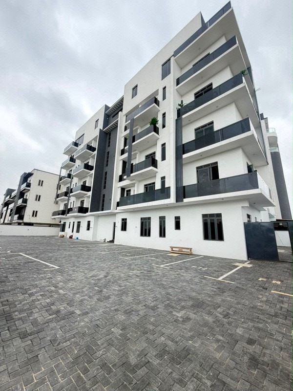 Spacious 2 Bedroom Apartment in Ikate photo 8