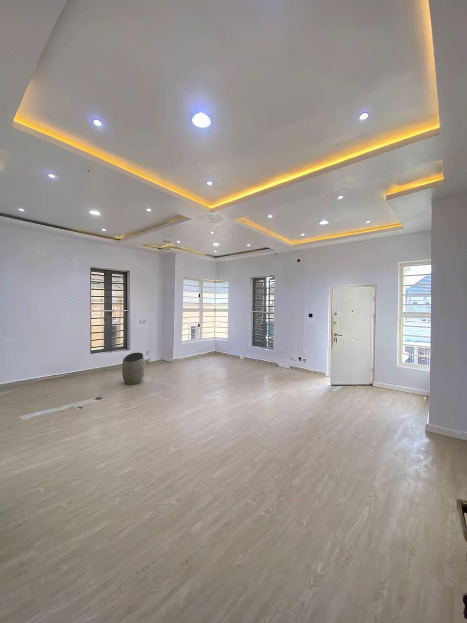 5 bedroom fully detached duplex in osapa london lekki lagos photo 4