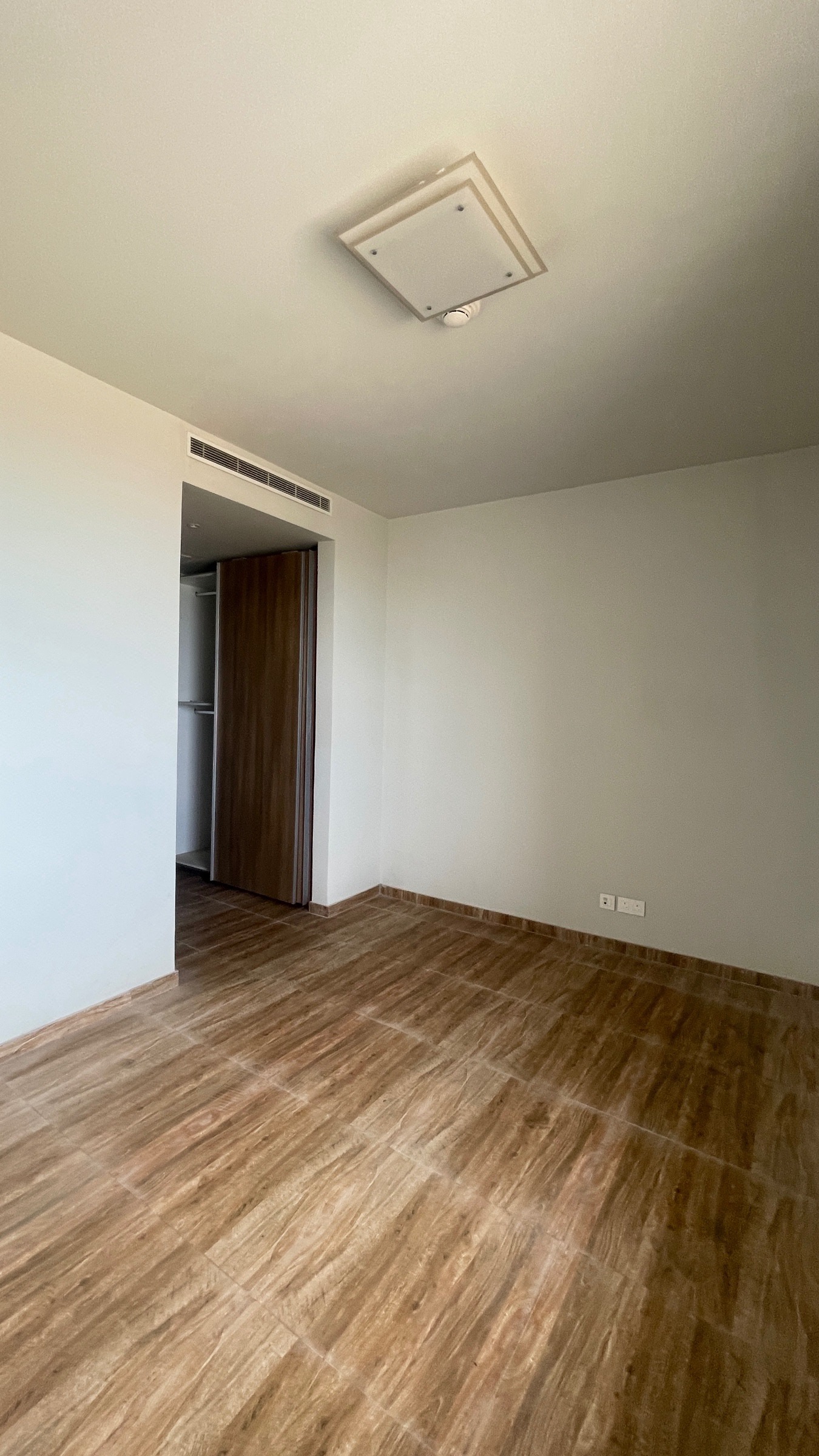 Exquisite  2 bedroom apartment on a High floor overlooking the Ocean and Eko Atlantic City photo 12
