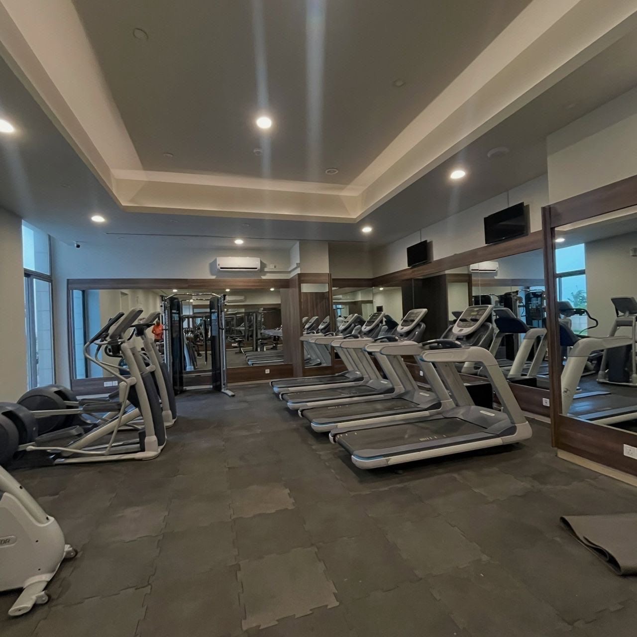 Exquisite  2 bedroom apartment on a High floor overlooking the Ocean and Eko Atlantic City photo 19