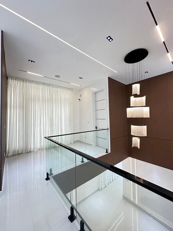 Exquisite Spacious Luxury 5 Bedroom Fully Detached Duplex with BQ, photo 8