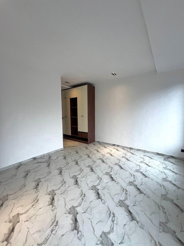 2-Bedroom Apartment• Orchid, photo 6