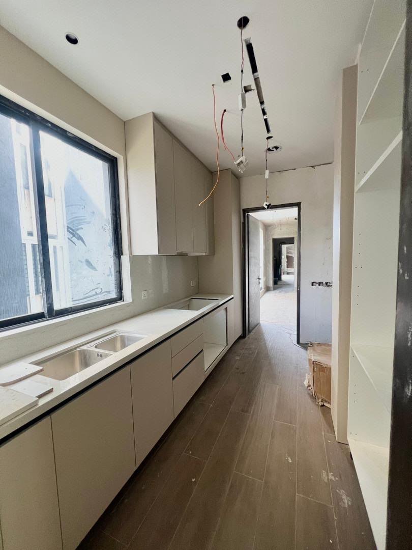Ultra Luxury & Spacious 3-Bedroom Apartment with BQ • Old Ikoyi • photo 2