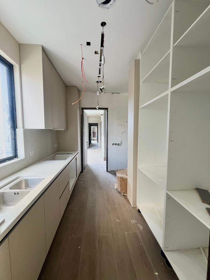 Ultra Luxury & Spacious 3-Bedroom Apartment with BQ • Old Ikoyi • photo 5