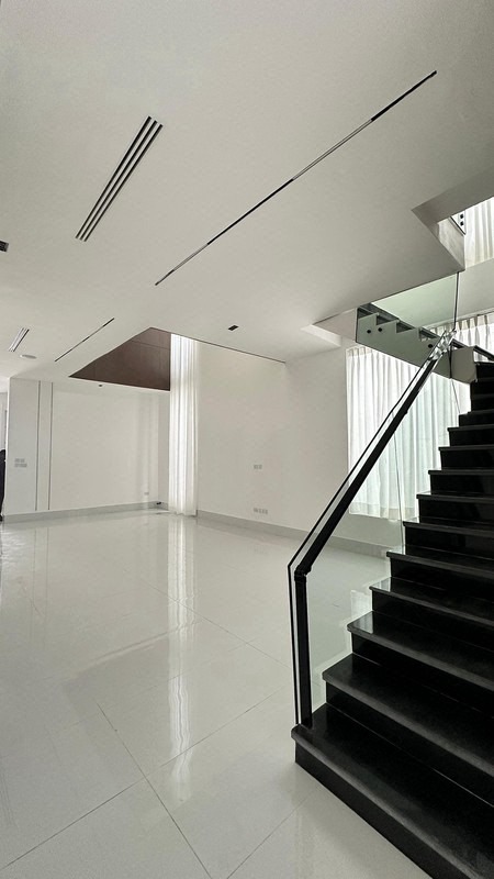 5 bedroom fully detached duplex for sale in orchid road lekki lagos photo 12
