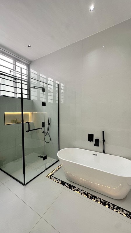 5 bedroom fully detached duplex for sale in orchid road lekki lagos photo 11
