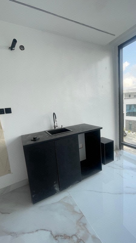 5 bedroom semi detached duplex for sale in ikate lekki lagos photo 2