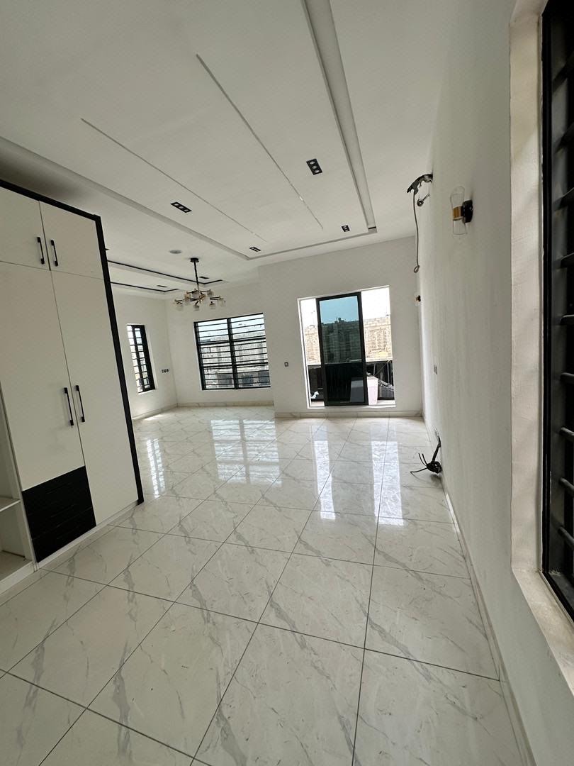 5 BED | AJAH photo 8