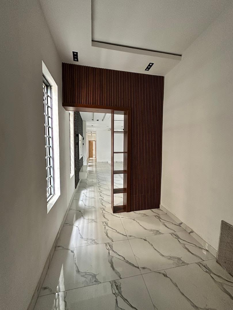 5 BED | AJAH photo 14