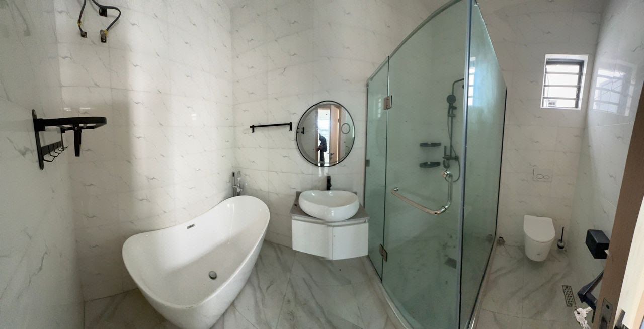 5 BED | AJAH photo 3