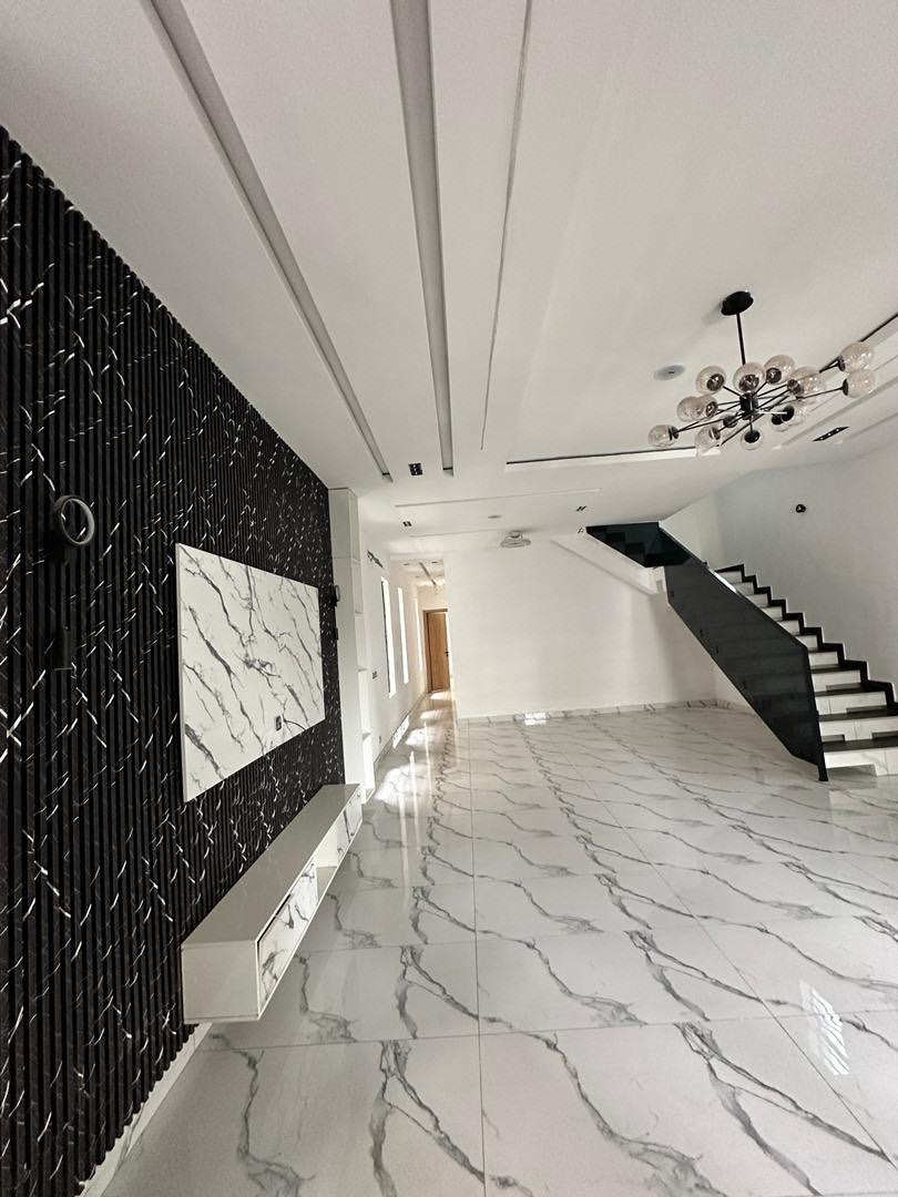 5 BED | AJAH photo 10