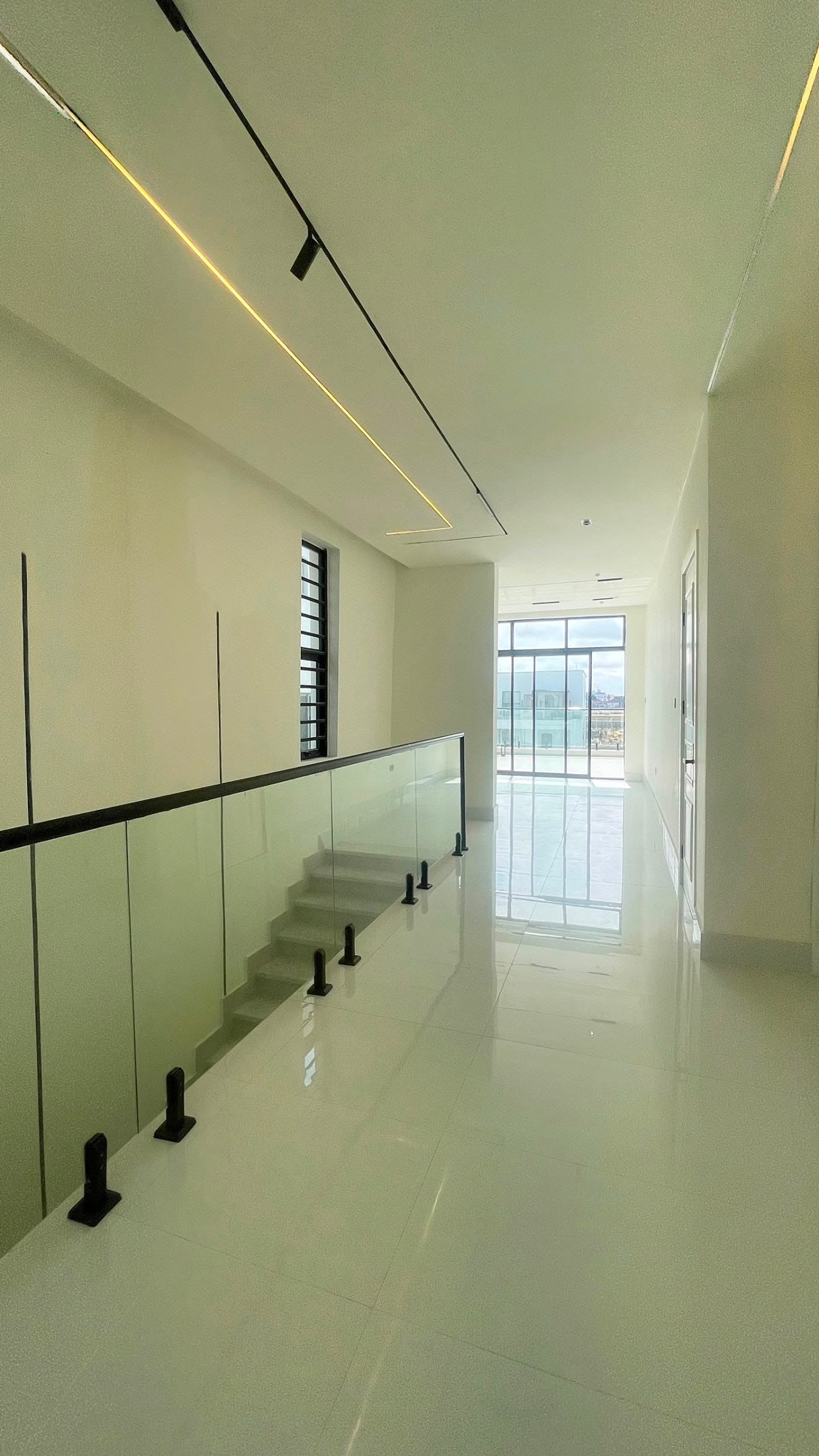 4bedroom (self compound )duplex photo 12