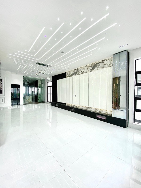5 BEDROOM DUPLEX photo 6