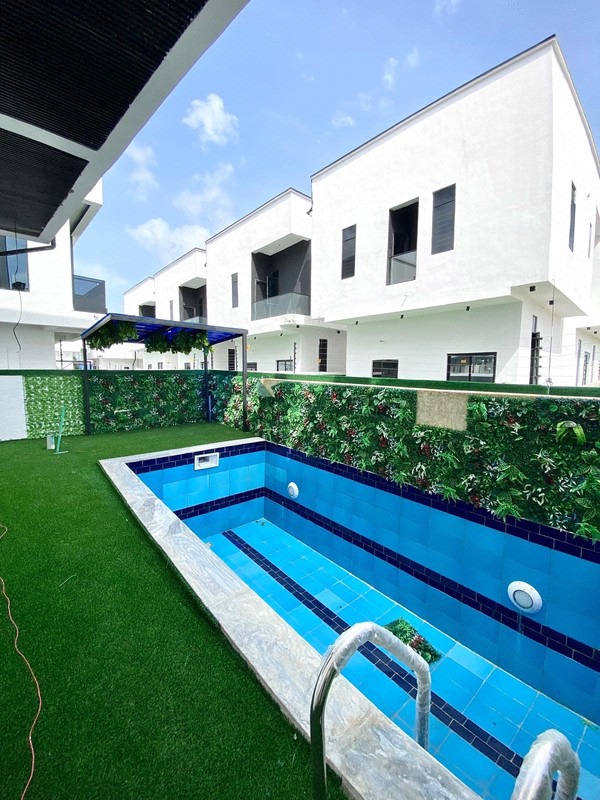 5 BEDROOM DUPLEX photo 8