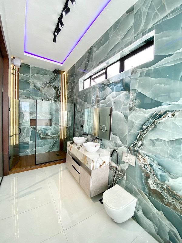 5 BEDROOM DUPLEX photo 7