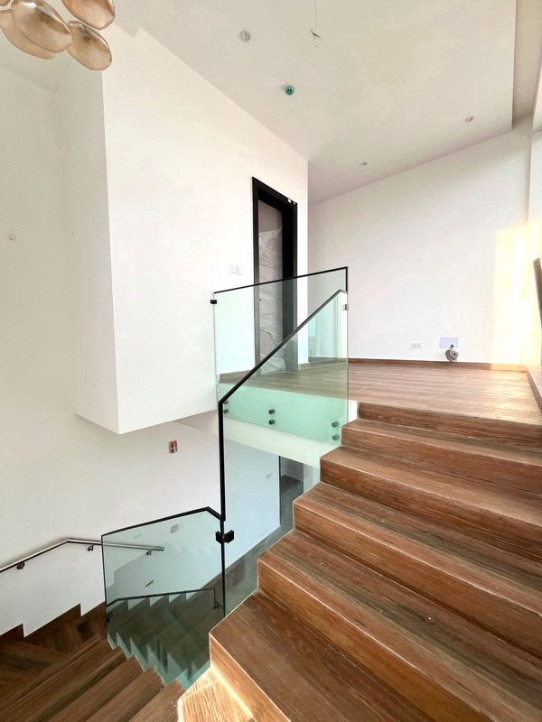 4 BEDROOM TERRACED WITH BQ photo 9