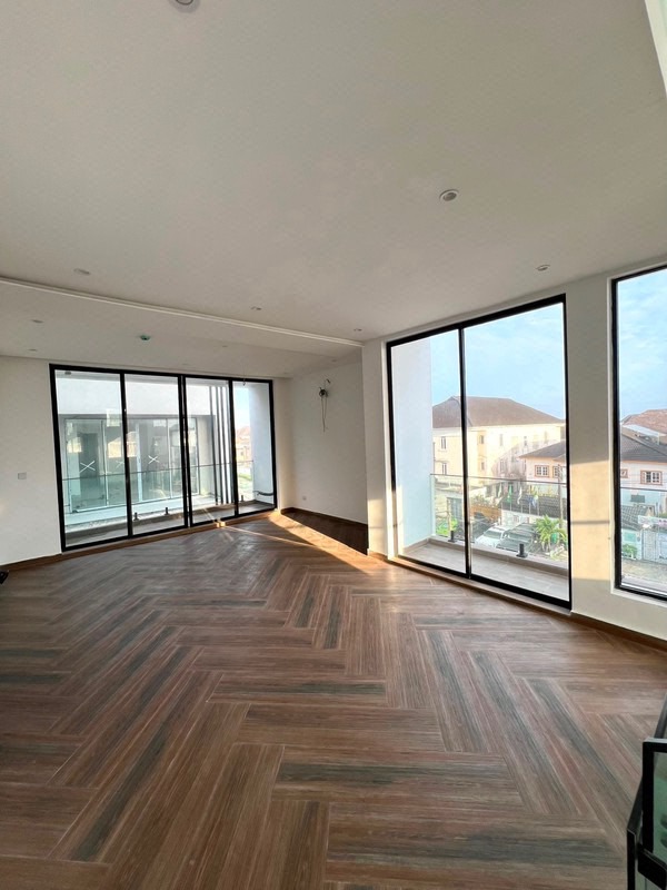 4 BEDROOM TERRACED WITH BQ photo 12