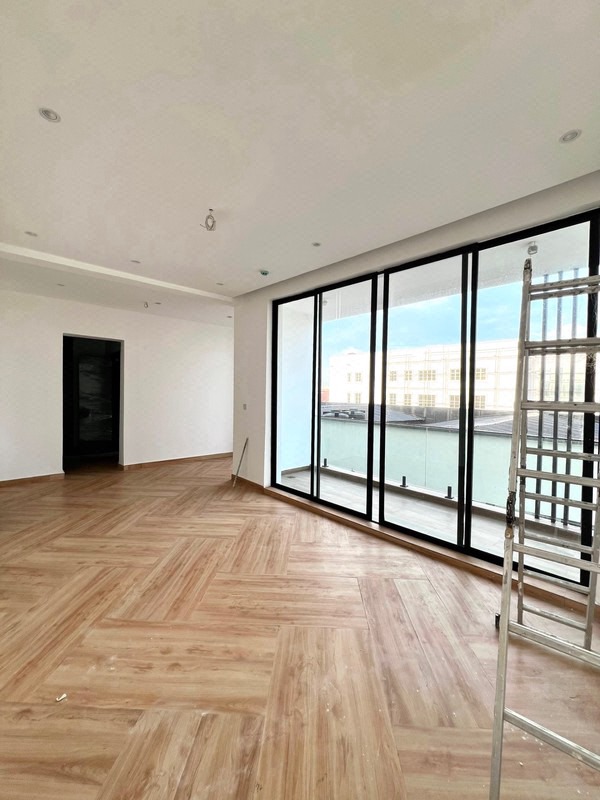 4 BEDROOM TERRACED WITH BQ photo 8