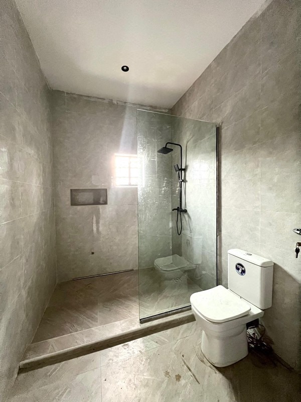3  BEDROOM TERRACED DUPLEX photo 8