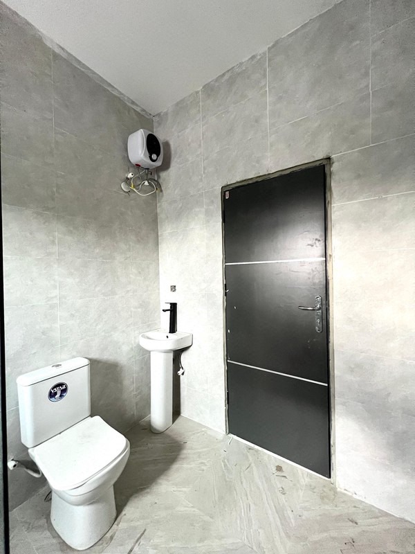 3  BEDROOM TERRACED DUPLEX photo 10