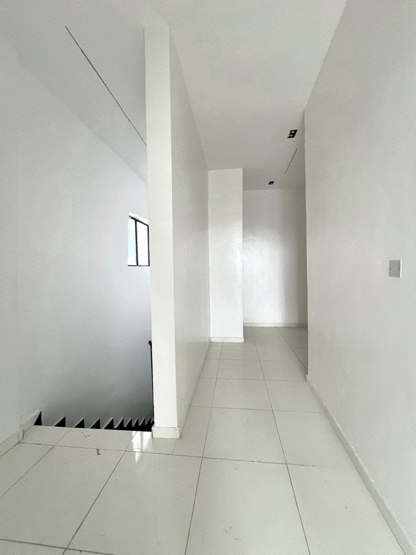 5 bedroom detached duplex With BQ in lagos photo 11