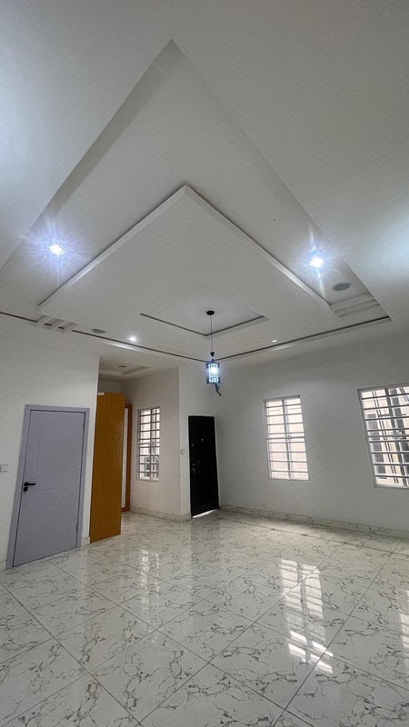 4 BEDROOM SEMI DETACHED  WITH BQ AT ELEGANZA - LEKKI - LAGOS photo 15