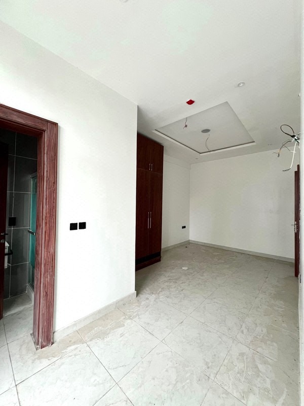 2 BEDROOM APARTMENT WITH QB IN LEKKI PHASE 1 photo 21