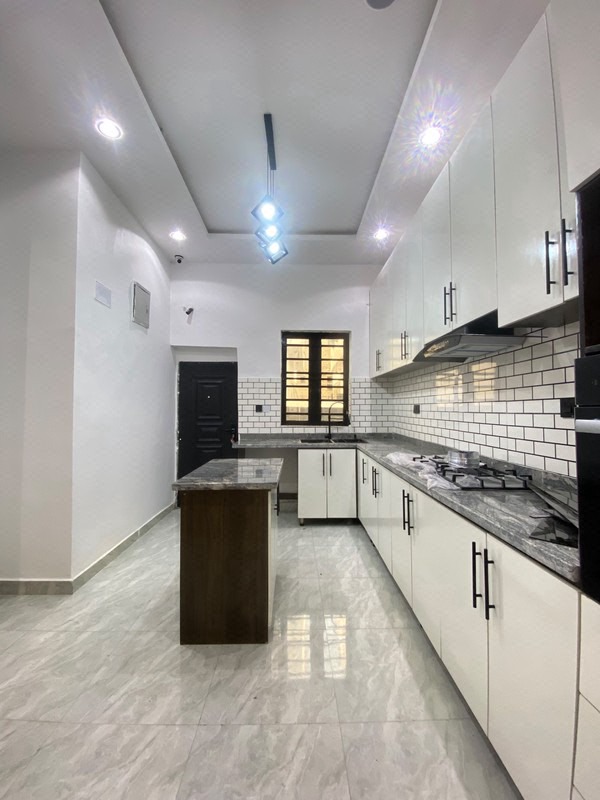 4 BEDROOM FULLY DETACHED DUPLEX LEKKI LAGOS photo 7