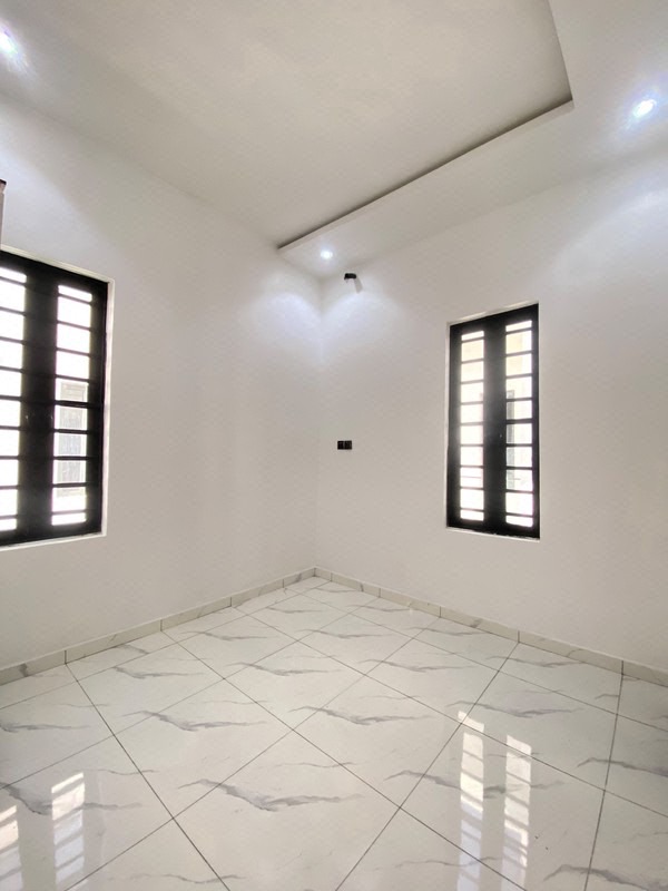 4 BEDROOM FULLY DETACHED DUPLEX LEKKI LAGOS photo 12