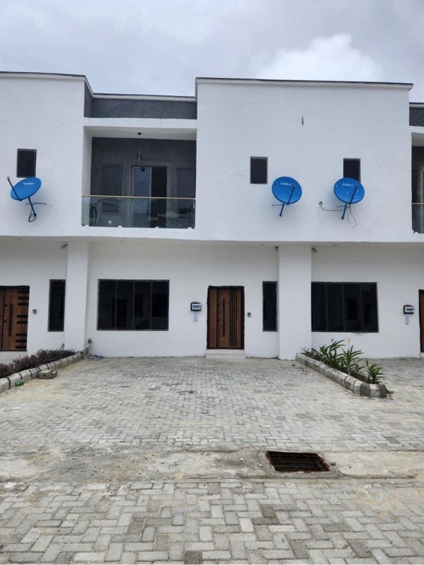 3 BEDROOM WITH BQ DUPLEX LEKKI LAGOS photo 6