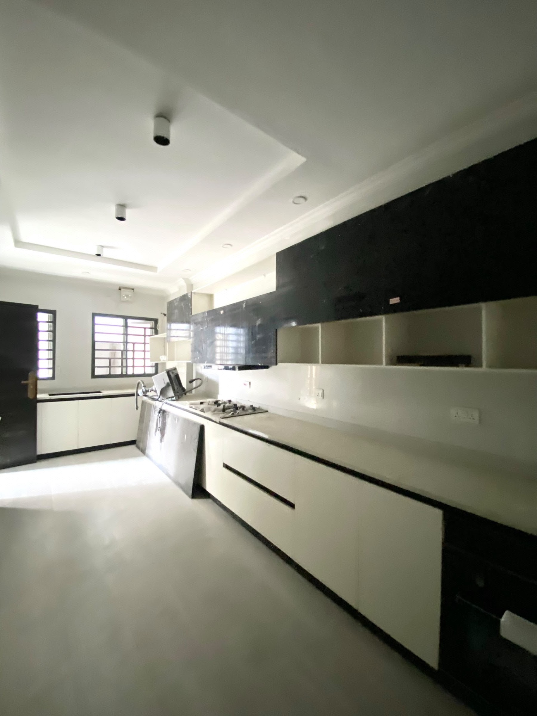 4 BEDROOM APARTMENT WITH ELEVETOR LEKKI LAGOS photo 9