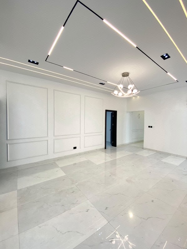 5 BEDROOM FULLY DETCHED DUPLEX WITH BQ photo 4