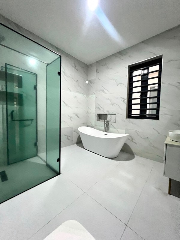 4 BEDROOM DETACHED DUPLEX WITH BQ