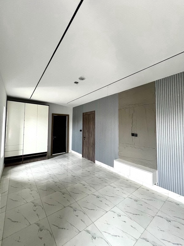 2 BEDROOM APARTMENT WITH ELEVATOR LEKKI LAGOS photo 3