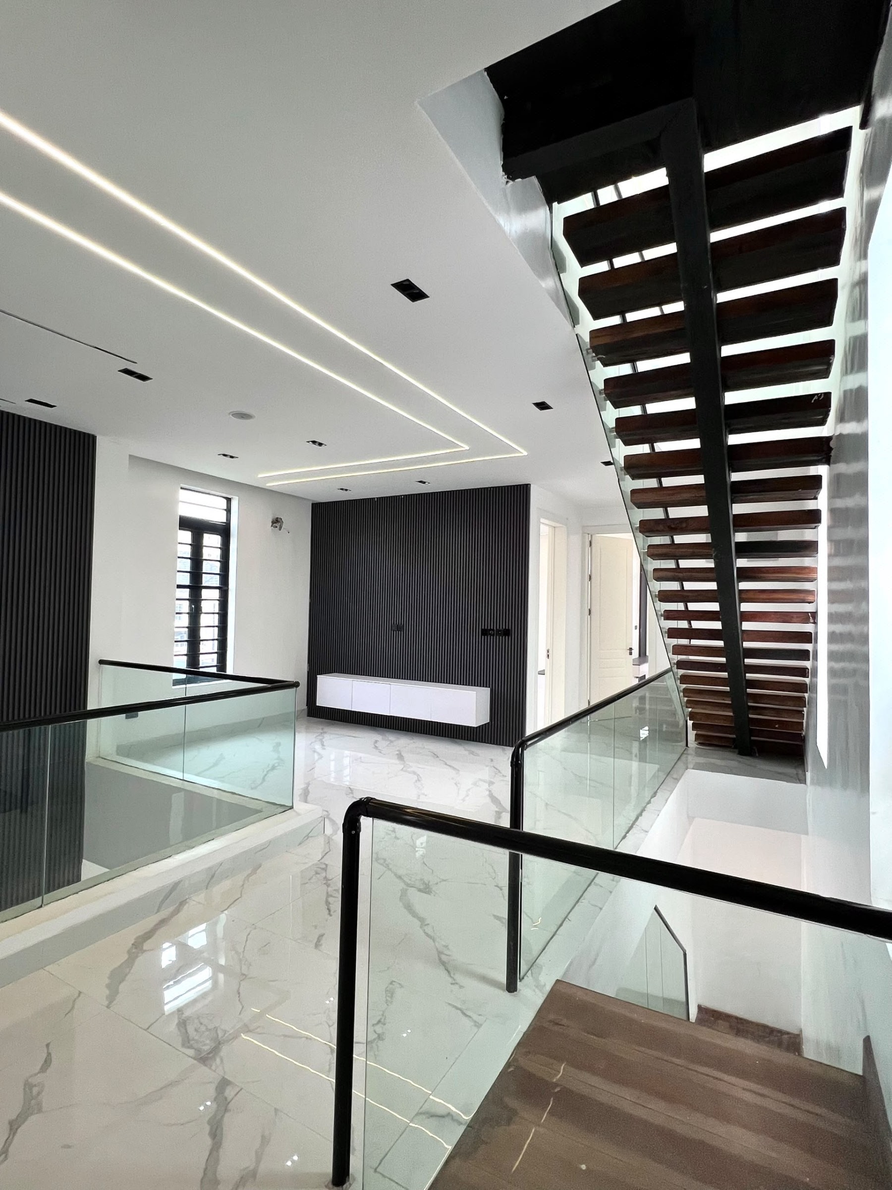 5 BEDROOM DETACHED DUPLEX WITH GYM AND CINEMA AND BQ photo 3
