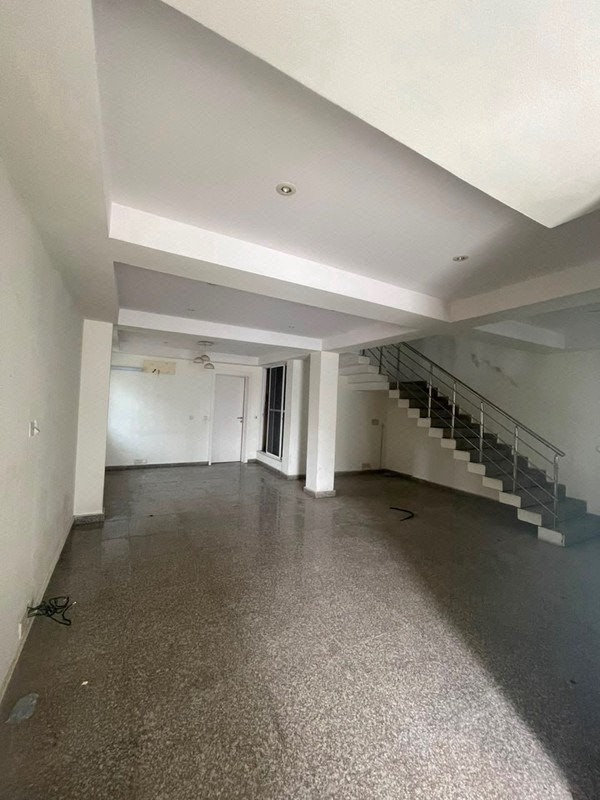 4 BEDROOM TERRACE HOUSE ON 2 FLOUR WITH BQ photo 12