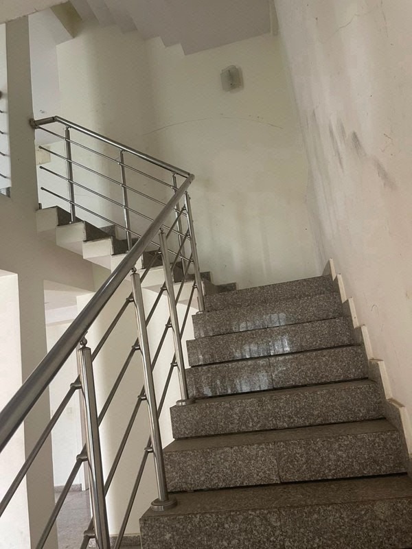 4 BEDROOM TERRACE HOUSE ON 2 FLOUR WITH BQ photo 5