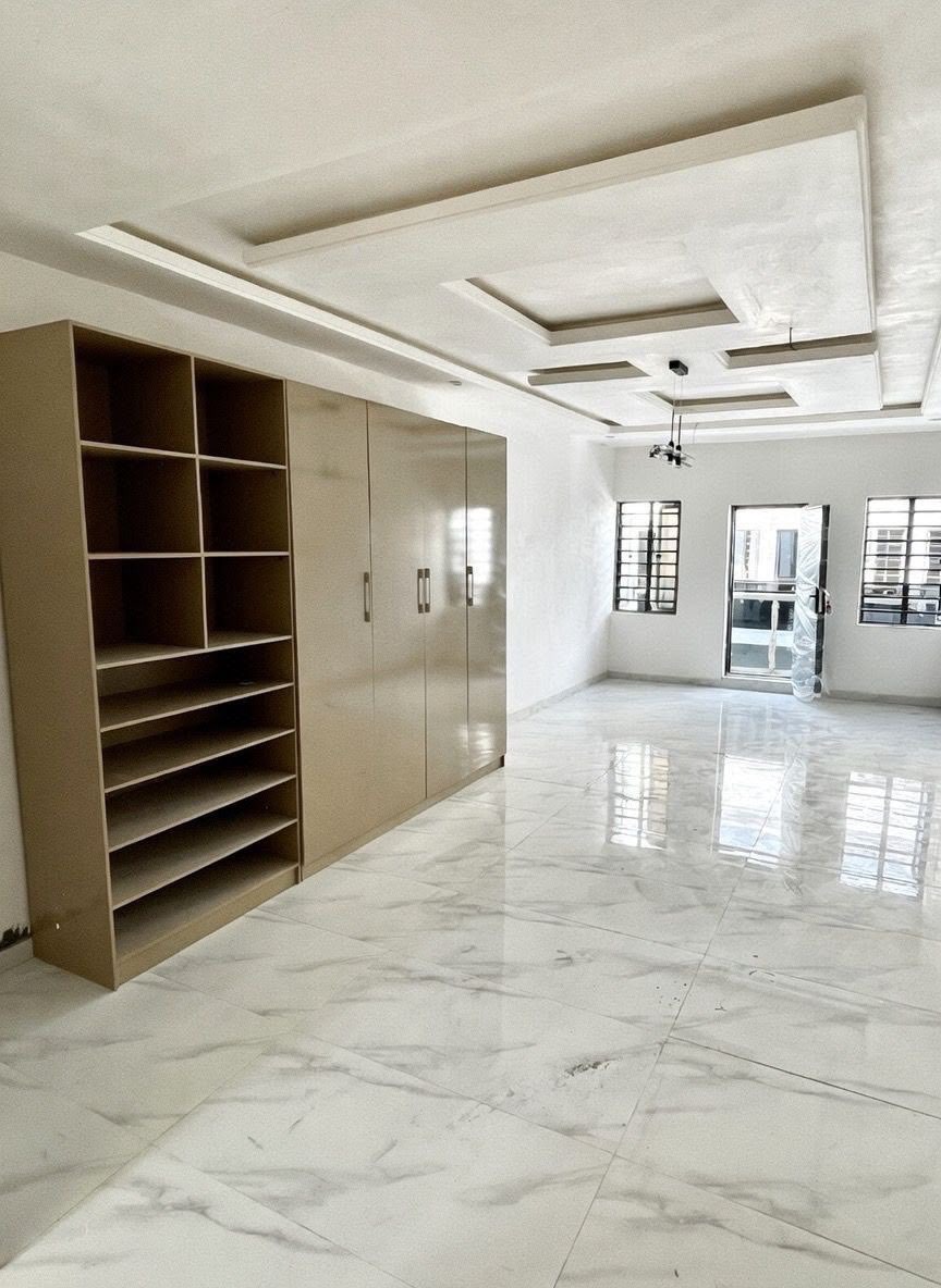 2 BEDROOM TERRACE DUPLEX photo 7