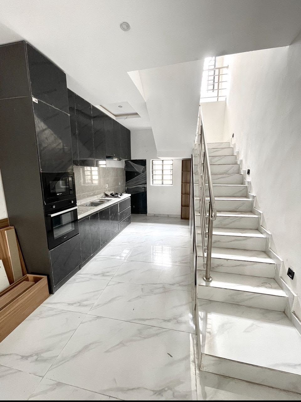 2 BEDROOM TERRACE DUPLEX photo 3