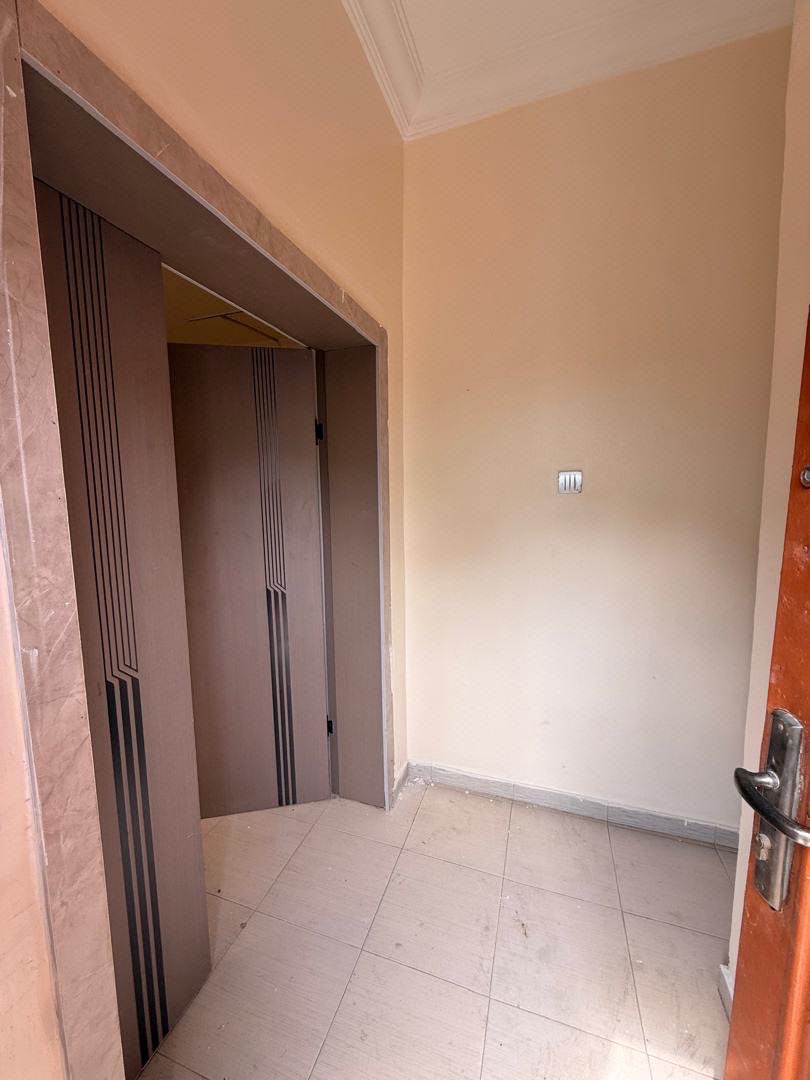 4 BEDROOM SEMI DETRACHED DUPLEX LEKKI LAGOS photo 5