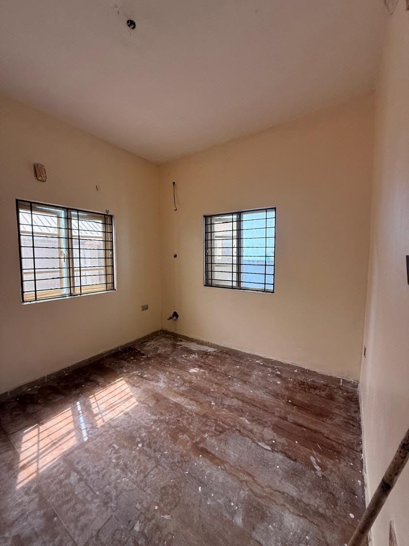 4 BEDROOM SEMI DETRACHED DUPLEX LEKKI LAGOS photo 8