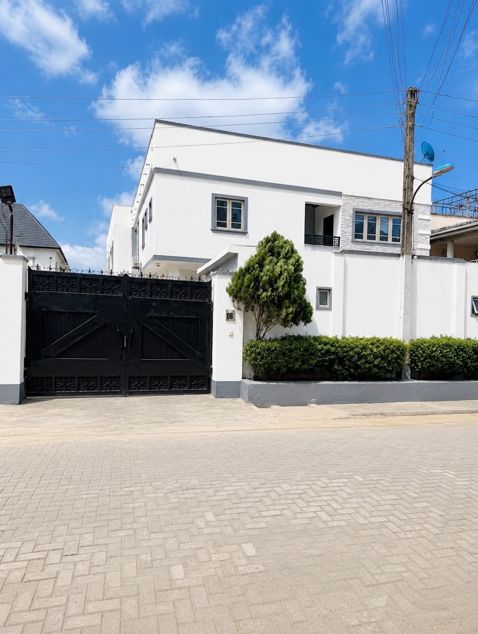 4 BEDROOM SEMI DETRACHED DUPLEX LEKKI LAGOS photo 14