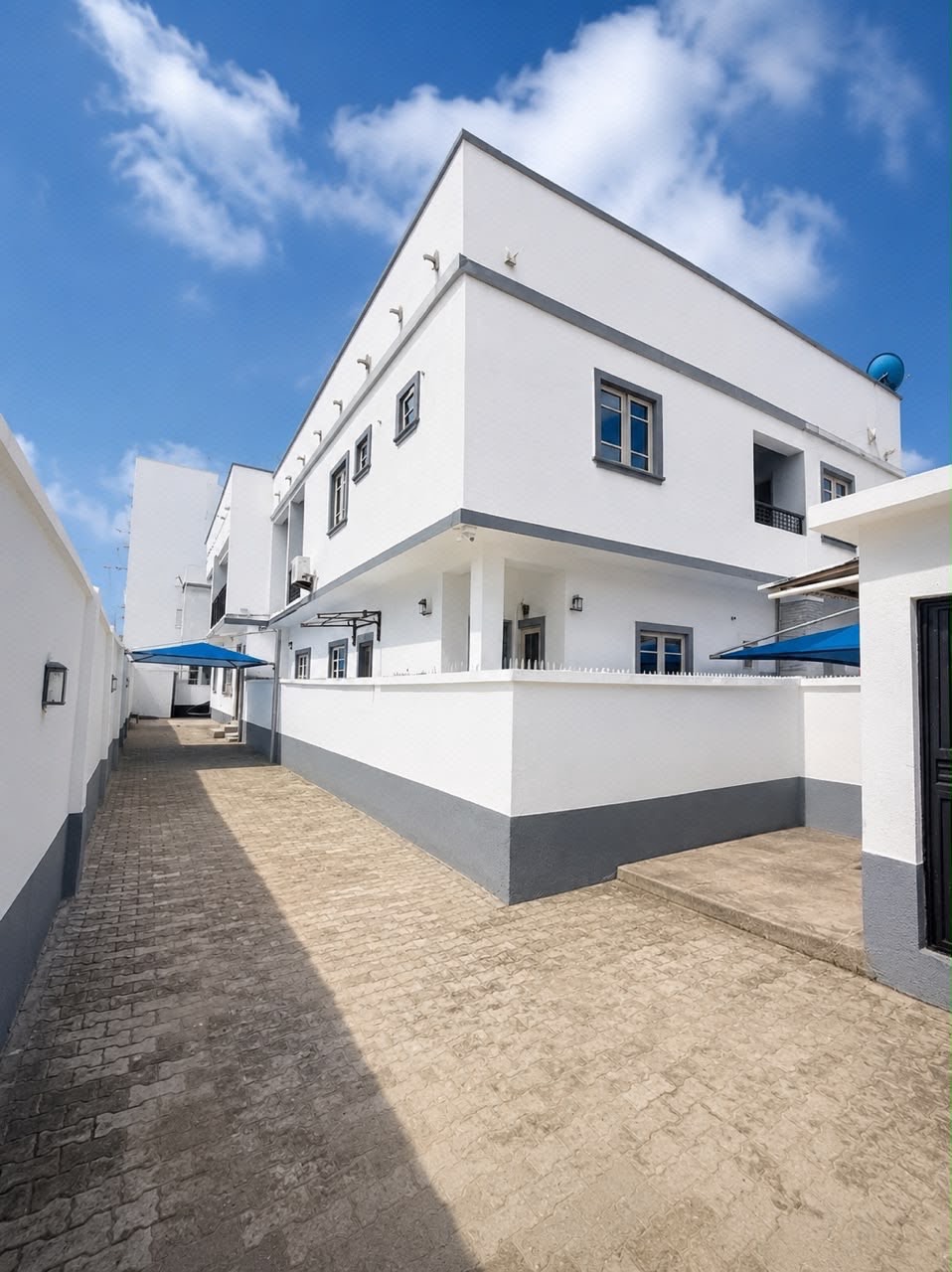 4 BEDROOM SEMI DETRACHED DUPLEX LEKKI LAGOS photo 18