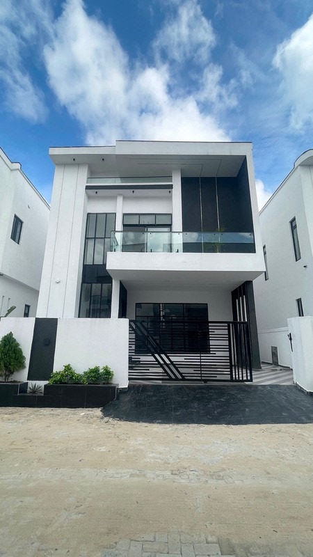 4 BEDROOM DETACHED WITH BQ LEKKI LAGOS photo 14