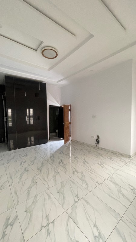 MASSIVE BRAND NEW 5 BEDROOM FULLY DETACHED DUPLEX + BQ + MASSIVE SWIMMING POOL photo 7
